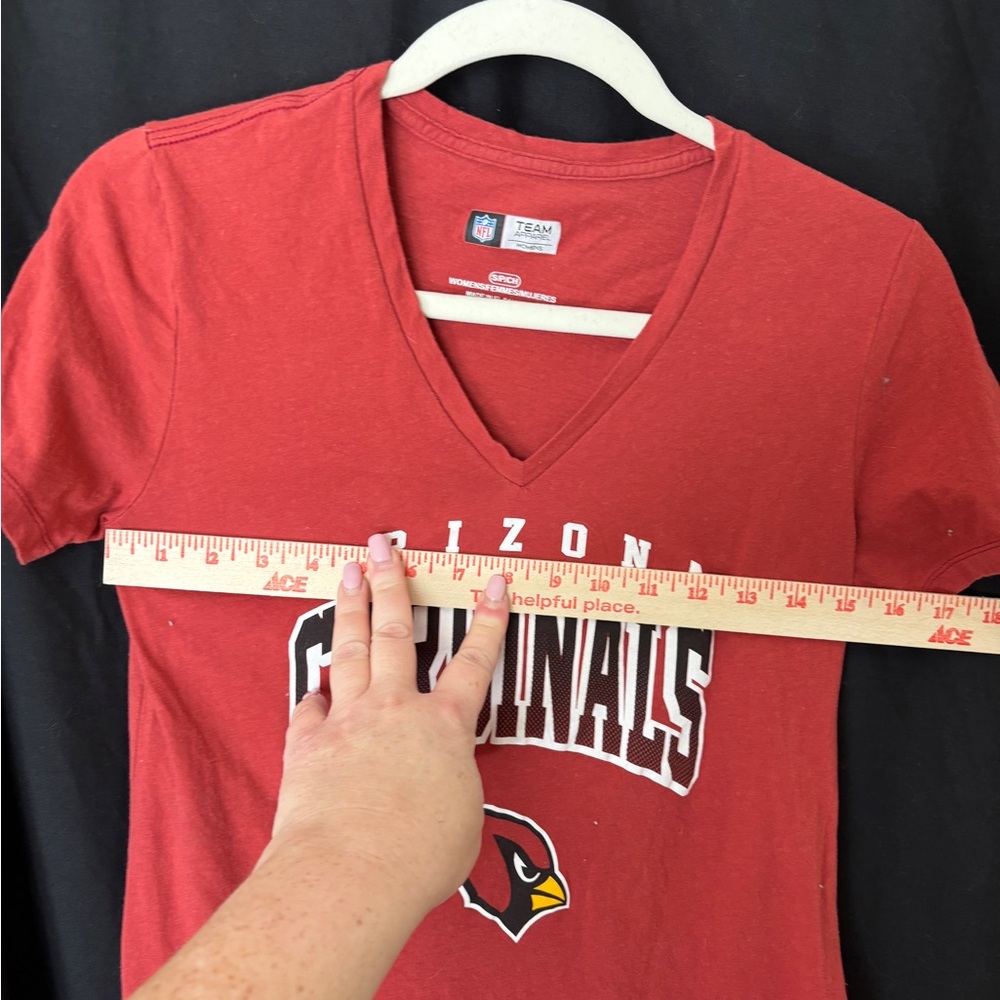 NFL Women's Red Team Apparel Shirt Women’s Small Arizona Cardinals V Neck - Picture 6 of 16